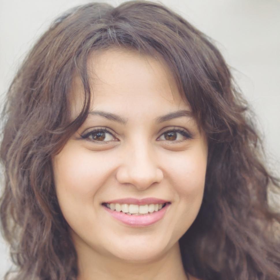 Astrid Leth, Financial Education Director at Radianceflareon